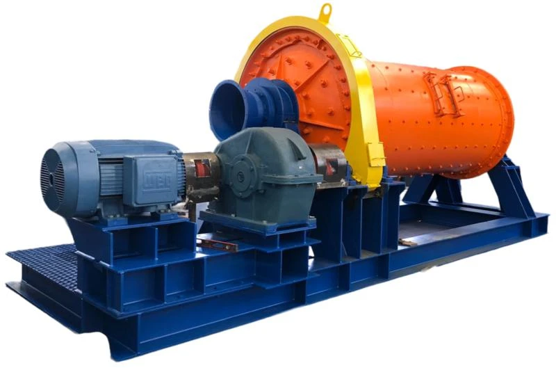 Equipamento de mineração de grande porte durante operação de embarque